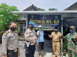 Lurah, Babinkamtibmas dan Babinsa berkunjung ke Posko Tingkat RT